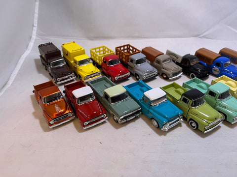 # 00156 - M2 Pick-Ups Lot - 18 Pcs.